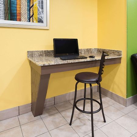 Microtel Inn By Wyndham Rogers Luaran gambar